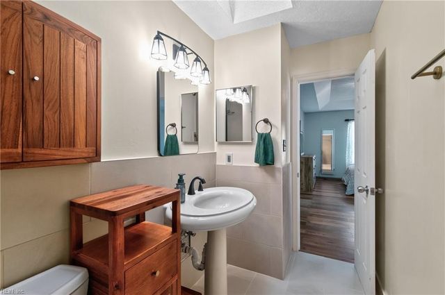 707 Ketch CT, Newport News, VA 23608