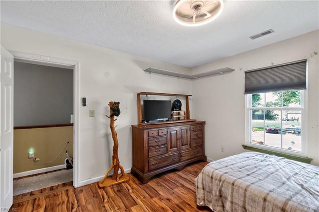 707 Ketch CT, Newport News, VA 23608