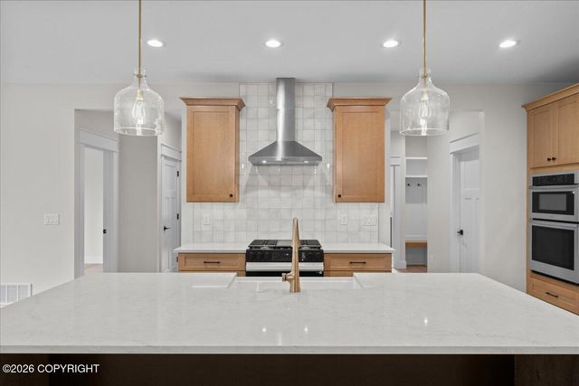 799 W Montana Drive, Palmer, AK 99645