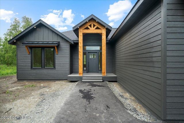 799 W Montana Drive, Palmer, AK 99645