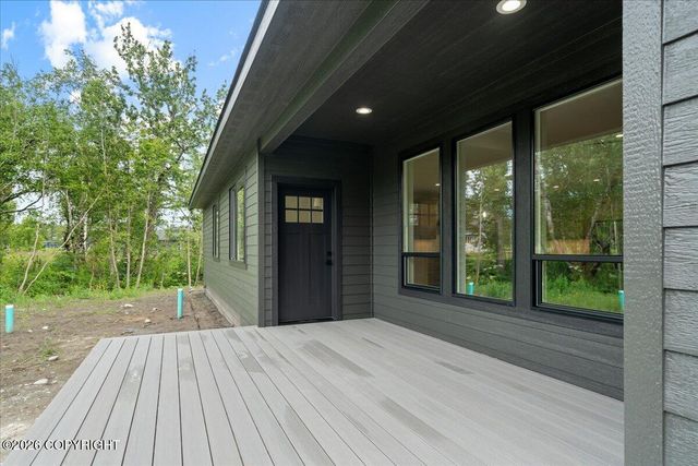 799 W Montana Drive, Palmer, AK 99645