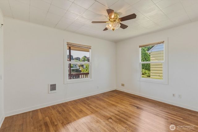 1447 9th Avenue, Longview, WA 98632