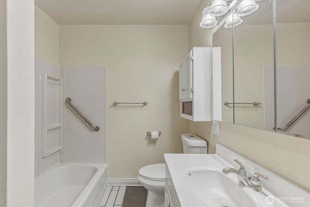 1447 9th Avenue, Longview, WA 98632