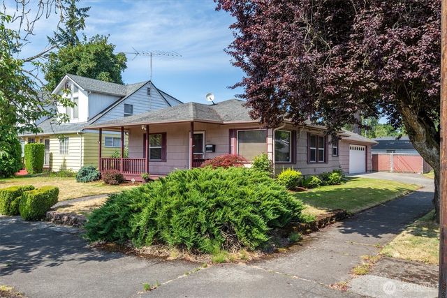 1447 9th Avenue, Longview, WA 98632