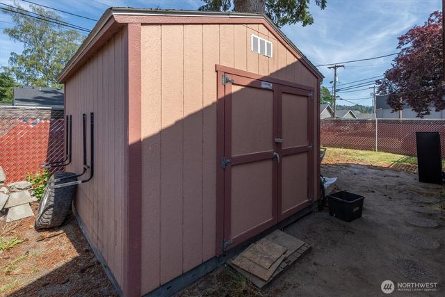 1447 9th Avenue, Longview, WA 98632