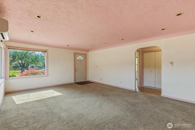 1447 9th Avenue, Longview, WA 98632