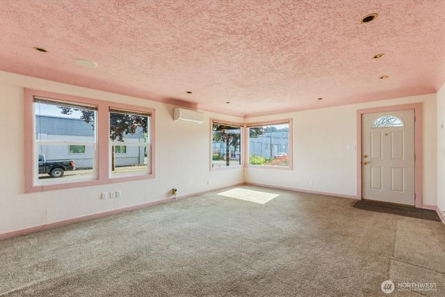 1447 9th Avenue, Longview, WA 98632