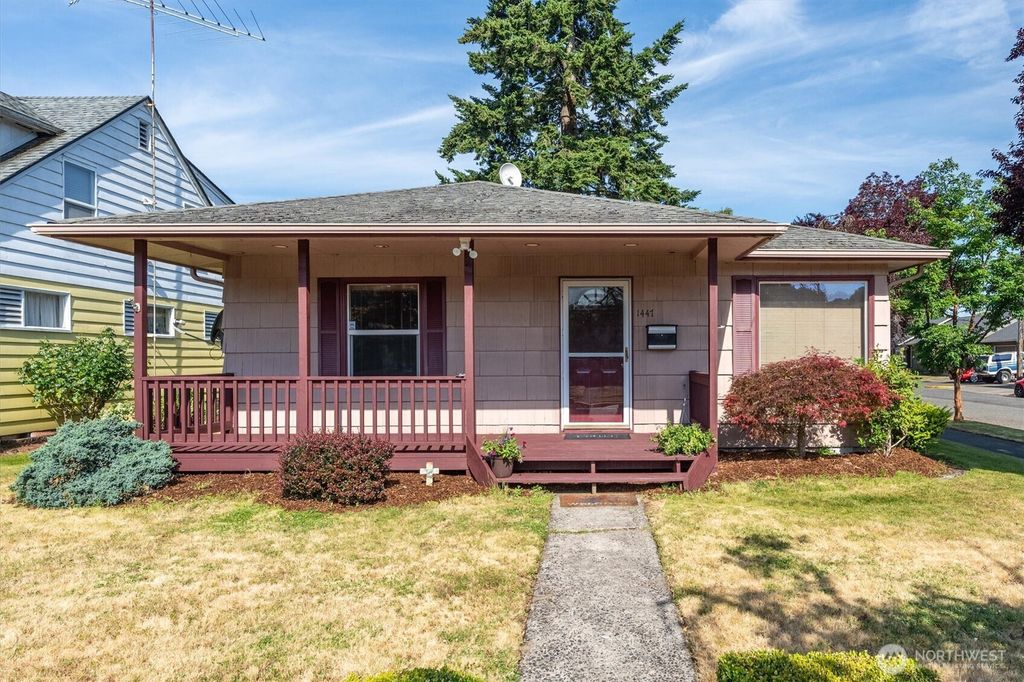 1447 9th Avenue, Longview, WA 98632