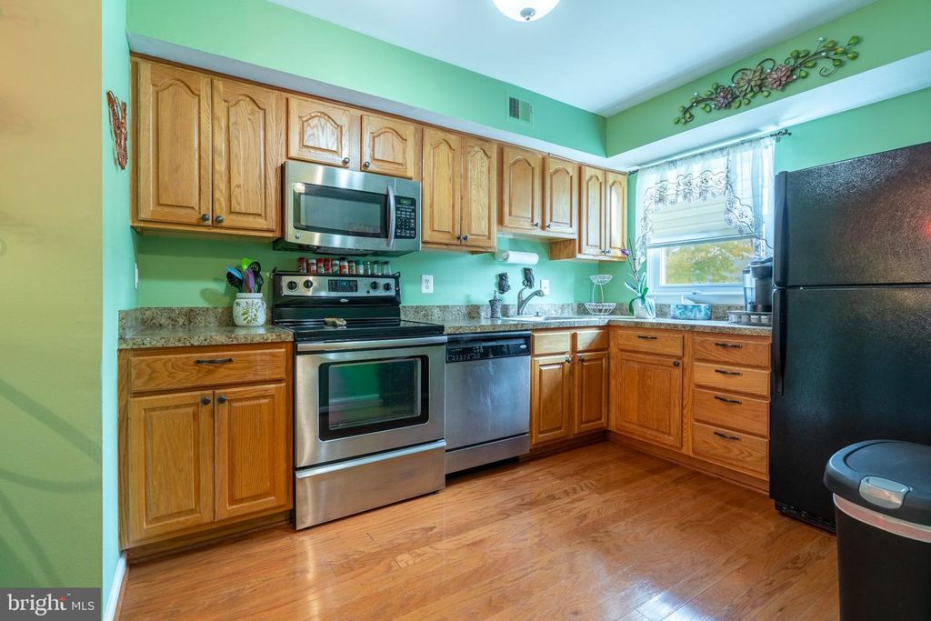 8 CROMWELL DR #107 U-8, Blue Bell, PA 19422 — photo 4