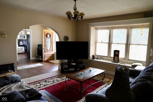 5682 N Michigan Road, Fairland, IN 46126