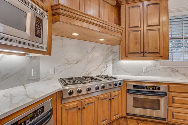 2216 Kings Pass, Heath, TX 75032