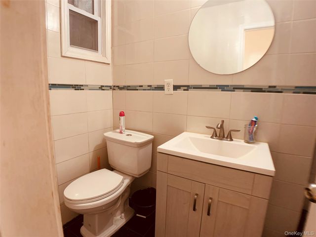 23-28 28th Street 28 Street, Astoria, NY 11105