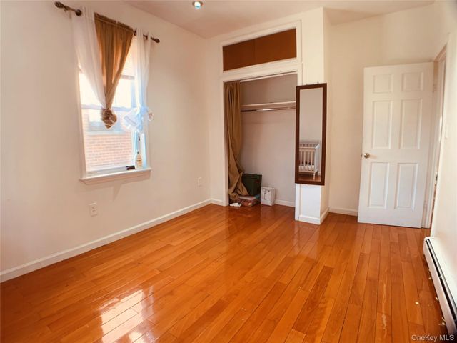 23-28 28th Street 28 Street, Astoria, NY 11105