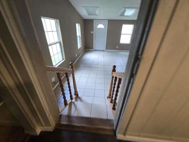 600 E Fayle Street, Baytown, TX 77520
