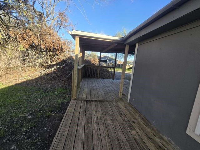 600 E Fayle Street, Baytown, TX 77520