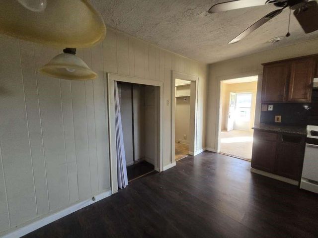 600 E Fayle Street, Baytown, TX 77520