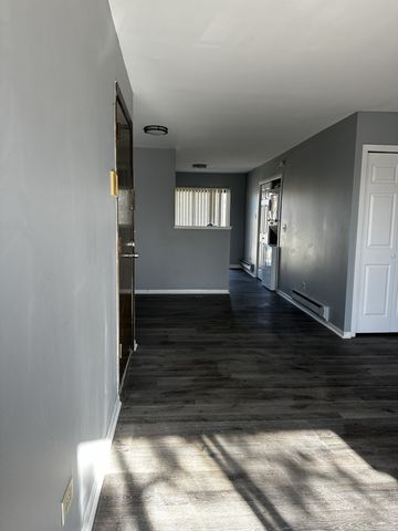 190 S Waters Edge Drive 302, Glendale Heights, IL 60139