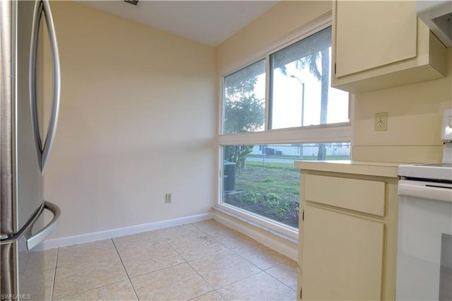 10514 Newbury CT, Lehigh Acres, FL 33936