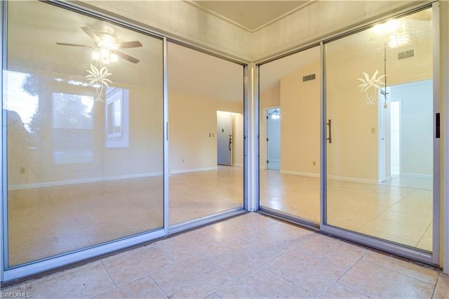 10514 Newbury CT, Lehigh Acres, FL 33936