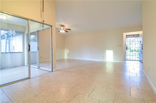 10514 Newbury CT, Lehigh Acres, FL 33936