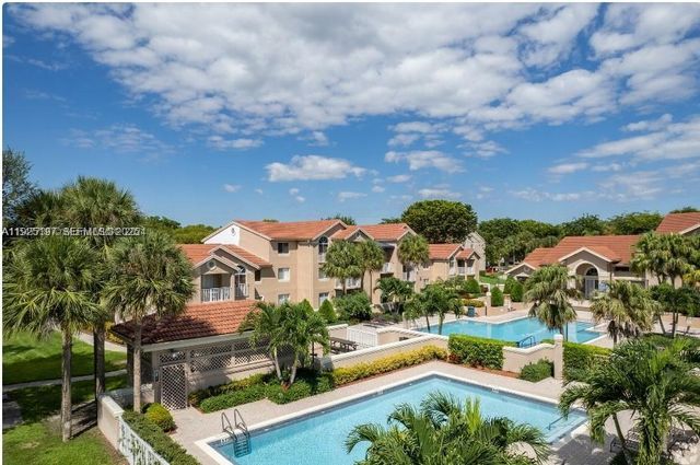 10521 SW 157th Pl 106, Miami, FL 33196