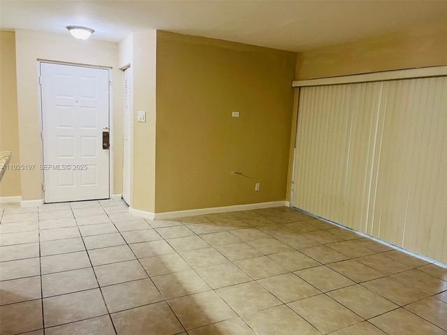 10521 SW 157th Pl 106, Miami, FL 33196