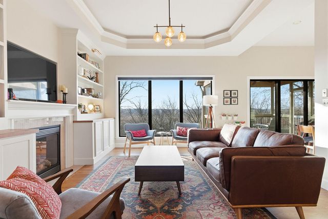 1801 CALEDON CT, Columbia, MO 65203