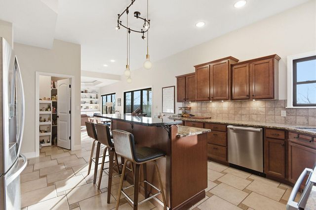 1801 CALEDON CT, Columbia, MO 65203