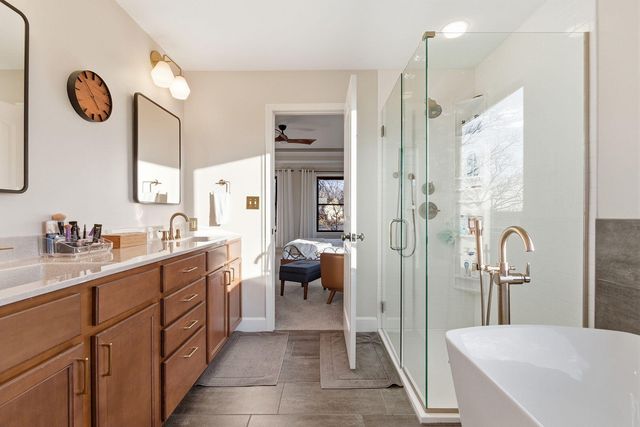 1801 CALEDON CT, Columbia, MO 65203