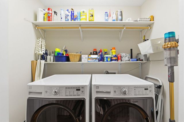 1801 CALEDON CT, Columbia, MO 65203