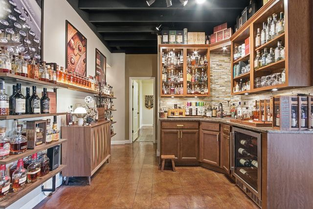 1801 CALEDON CT, Columbia, MO 65203