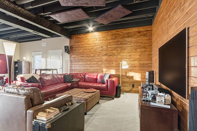 1801 CALEDON CT, Columbia, MO 65203