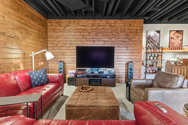 1801 CALEDON CT, Columbia, MO 65203