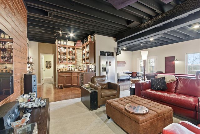 1801 CALEDON CT, Columbia, MO 65203