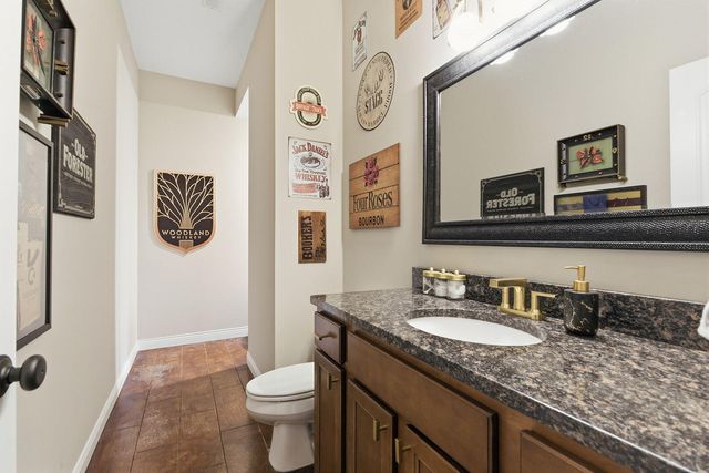 1801 CALEDON CT, Columbia, MO 65203