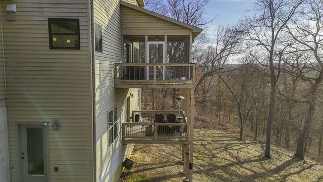 1801 CALEDON CT, Columbia, MO 65203