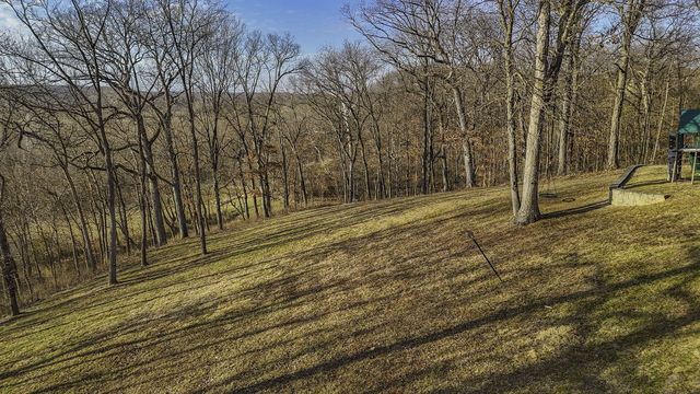 1801 CALEDON CT, Columbia, MO 65203