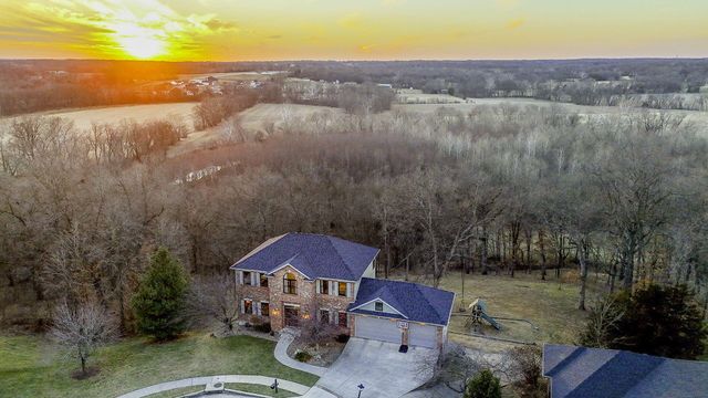 1801 CALEDON CT, Columbia, MO 65203