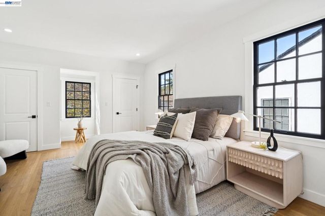 800 Trestle Glen Rd, Oakland, CA 94610