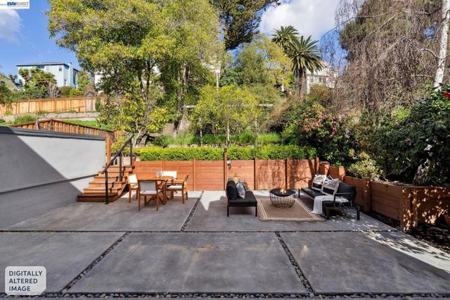 800 Trestle Glen Rd, Oakland, CA 94610