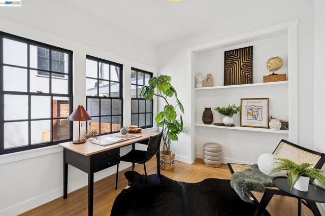800 Trestle Glen Rd, Oakland, CA 94610