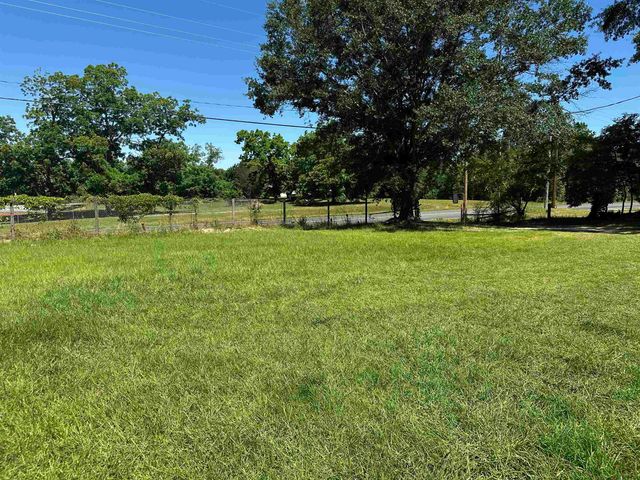 11615 US HWY 271 S, Gladewater, TX 75647