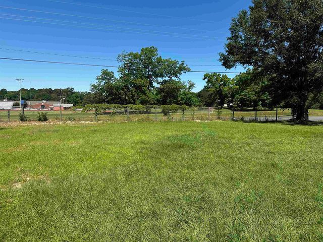 11615 US HWY 271 S, Gladewater, TX 75647