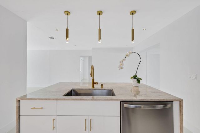 3349 El Vedado Court, West Palm Beach, FL 33405