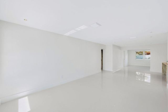 3349 El Vedado Court, West Palm Beach, FL 33405