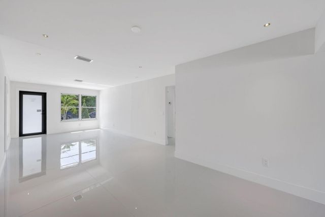 3349 El Vedado Court, West Palm Beach, FL 33405