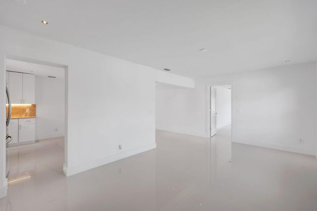 3349 El Vedado Court, West Palm Beach, FL 33405