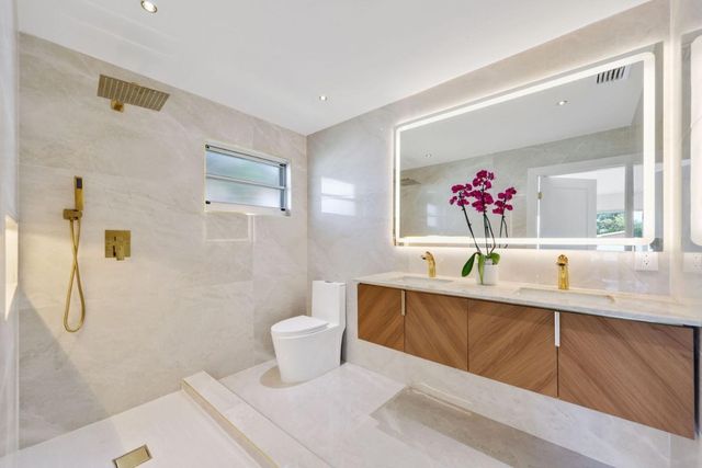 3349 El Vedado Court, West Palm Beach, FL 33405