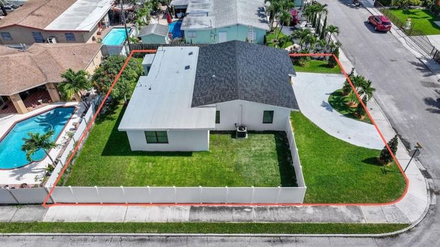 3349 El Vedado Court, West Palm Beach, FL 33405