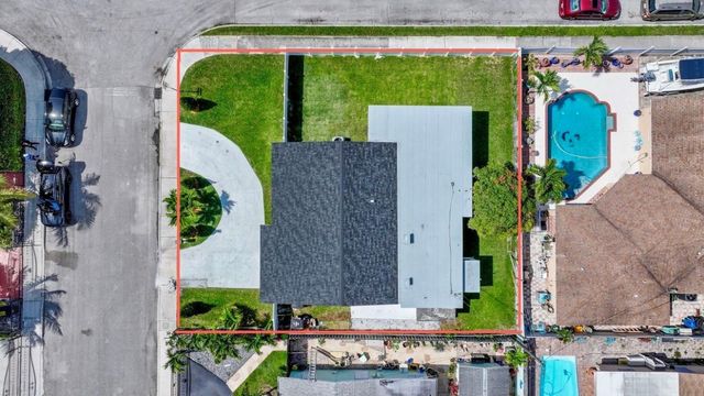 3349 El Vedado Court, West Palm Beach, FL 33405